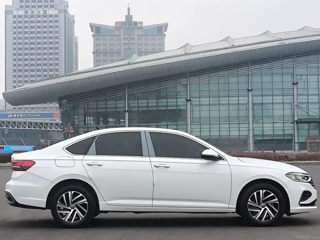 Volkswagen Lavida 2022 из CN, фото 5