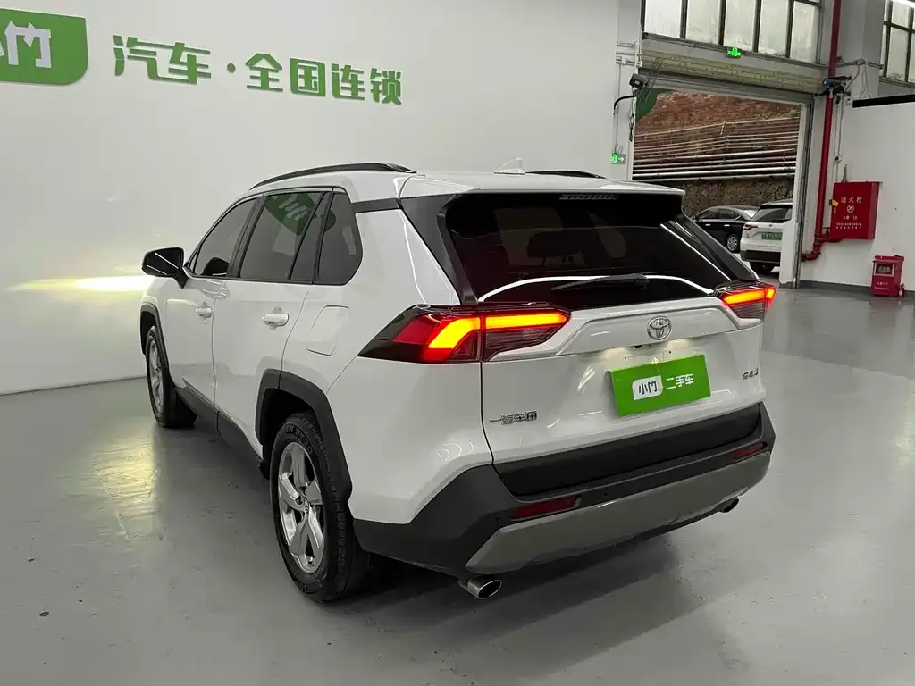 Toyota RAV4 2022 из CN, фото 6