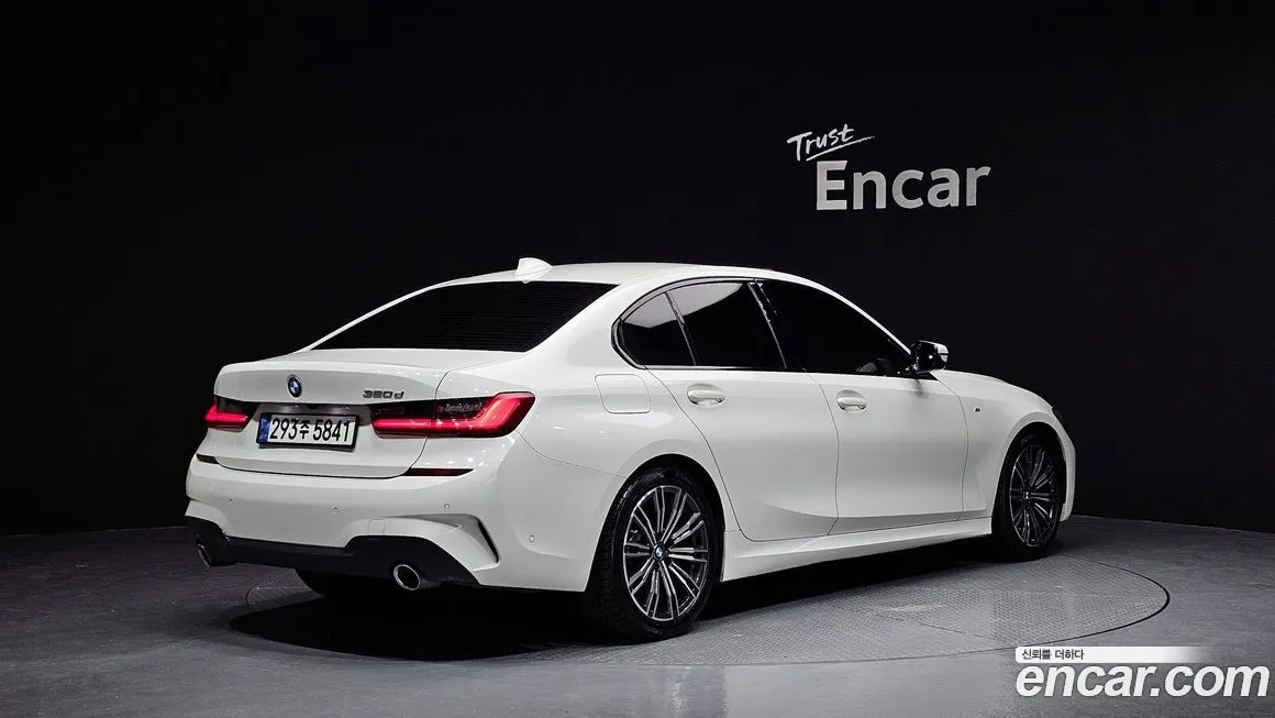 BMW 3-Series 2021 из KR, фото 2