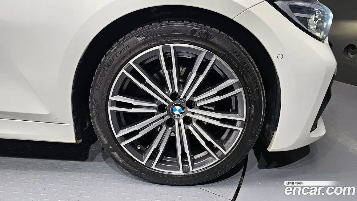 BMW 3-Series 2021 из KR, фото 5