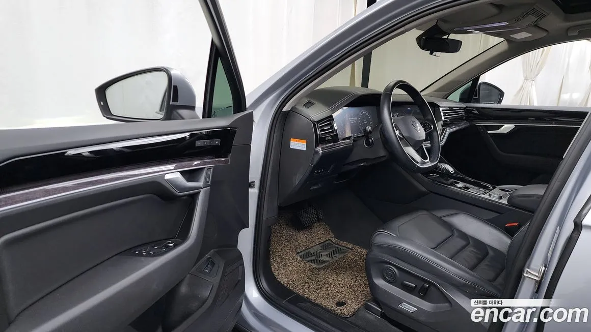 Volkswagen Touareg 2021 из KR, фото 10