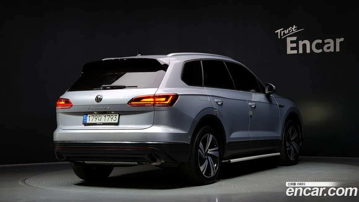 Volkswagen Touareg 2021 из KR, фото 2