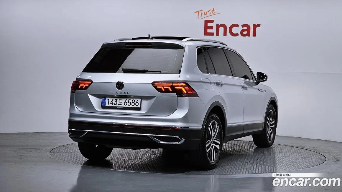 Volkswagen Tiguan — фото 2