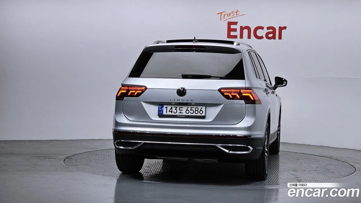 Volkswagen Tiguan — фото 4