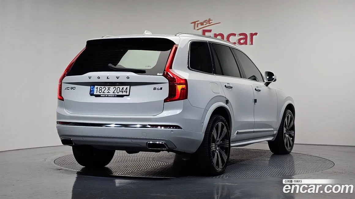 Volvo XC90 2021 из KR, фото 2