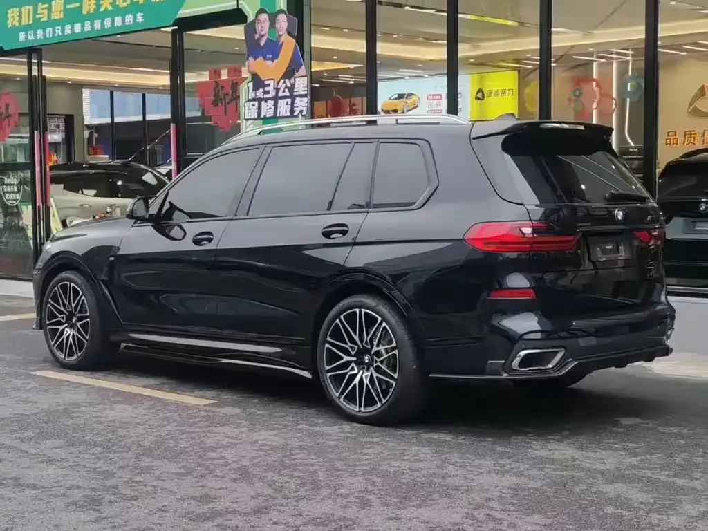 BMW X7 2021 из CN, фото 3
