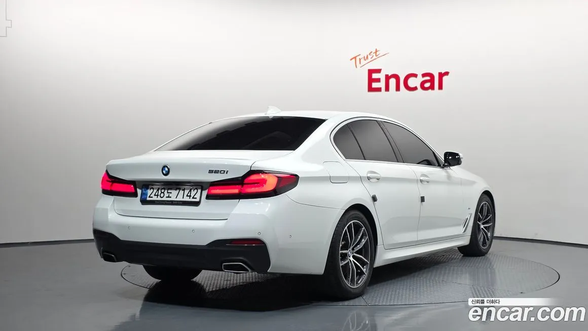 BMW 5-Series 2022 из KR, фото 2