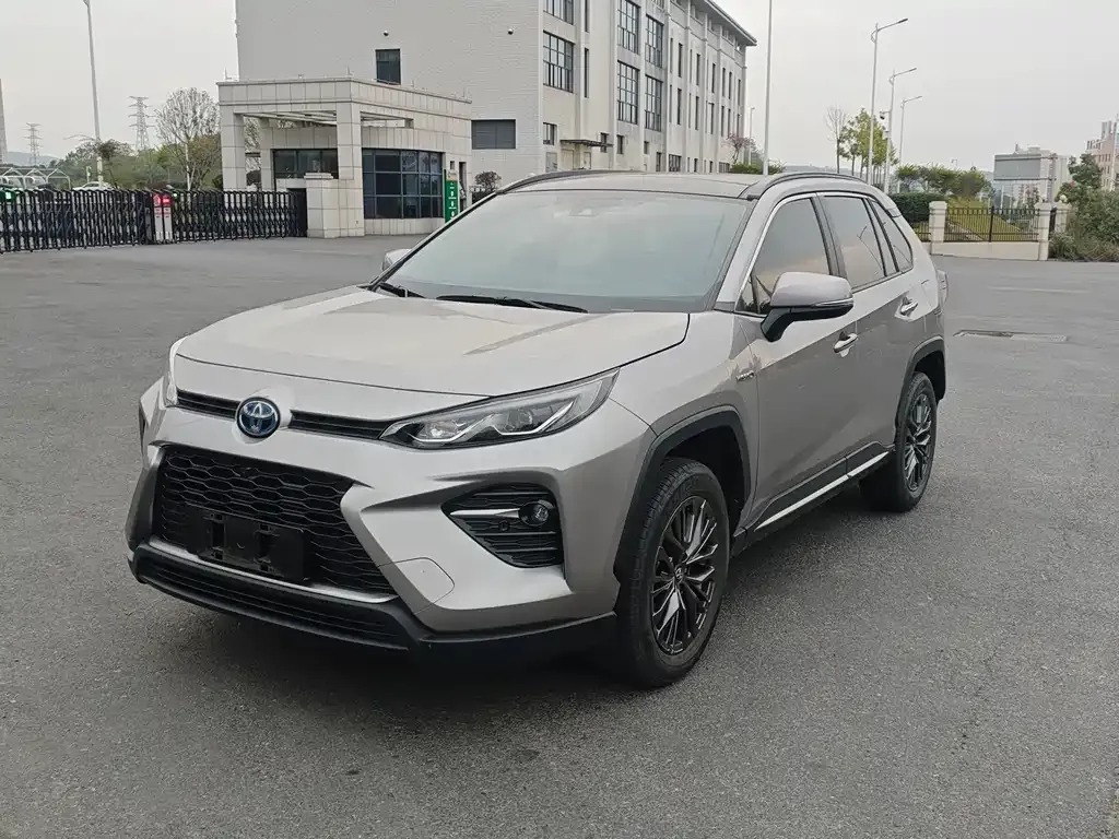 Toyota Wildlander 2023 из CN, фото 1