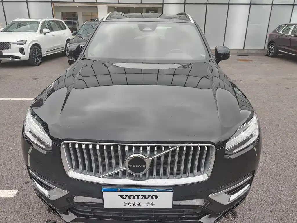 Volvo XC90 — фото 3
