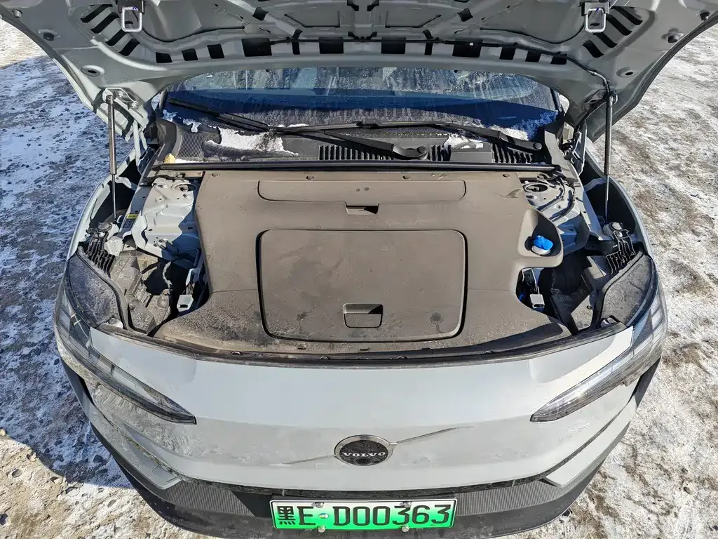 Volvo EX30 2024 из CN, фото 3