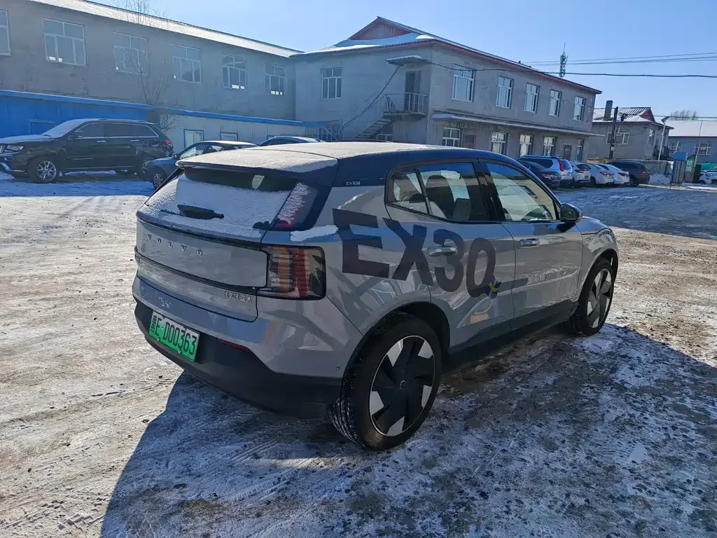 Volvo EX30 2024 из CN, фото 4