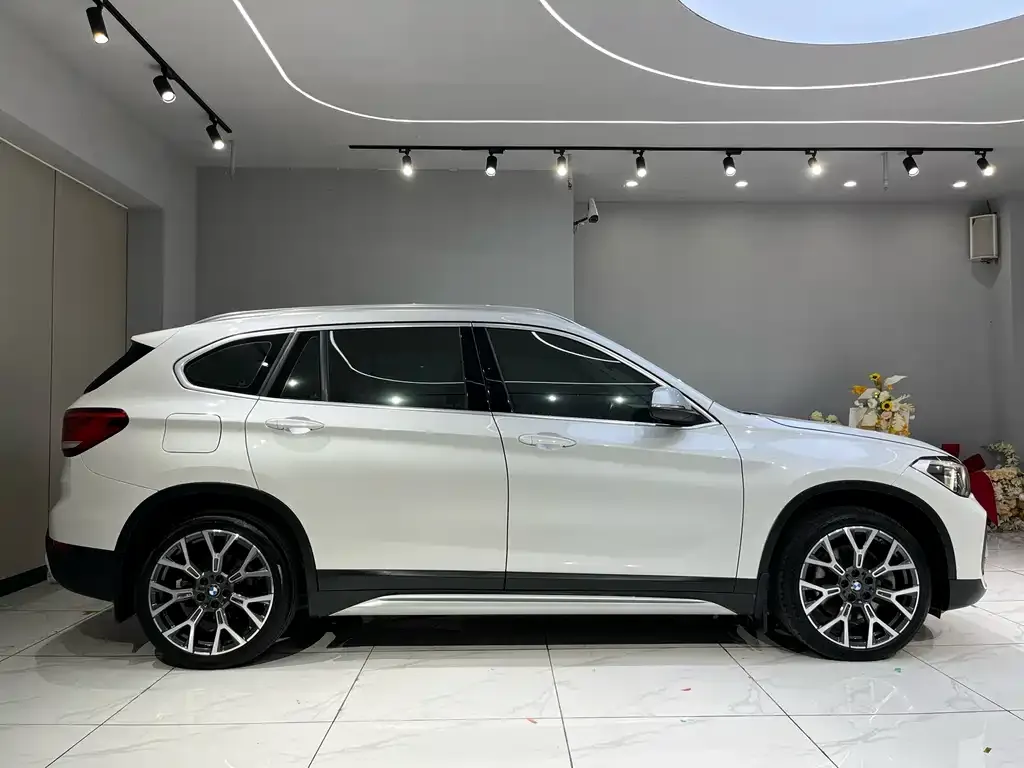 BMW X1 2021 из CN, фото 6