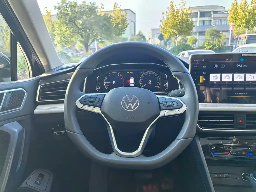 Volkswagen Tiguan L 2024 из CN, фото 10