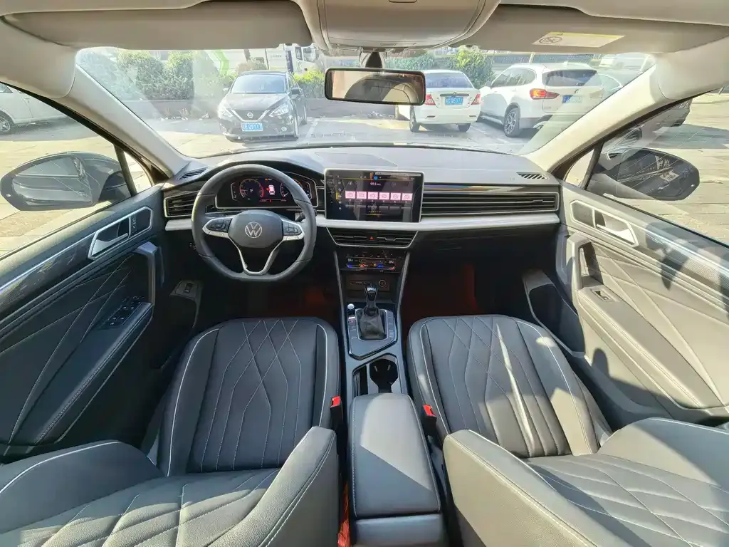 Volkswagen Tiguan L 2024 из CN, фото 8