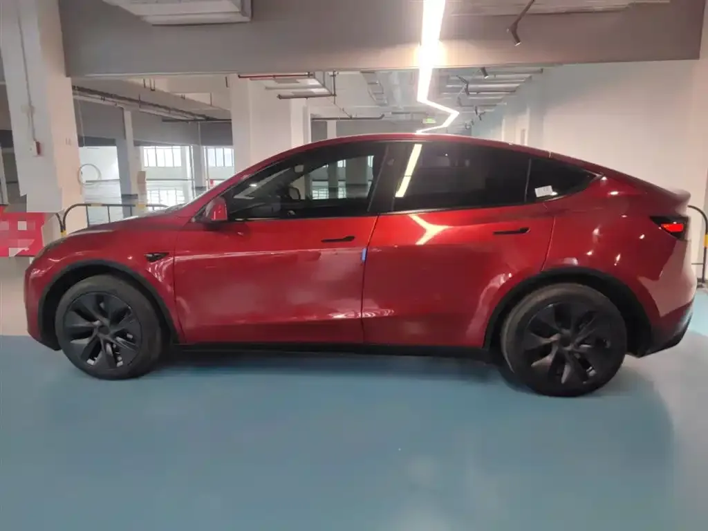 Tesla Model Y 2024 из CN, фото 5