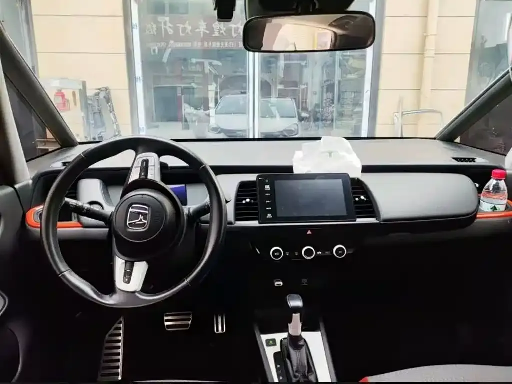 Honda Fit — фото 9