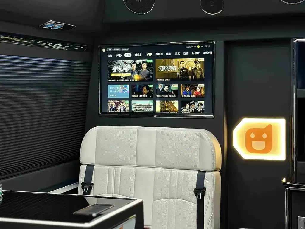 Toyota Coaster 2023 из CN, фото 9