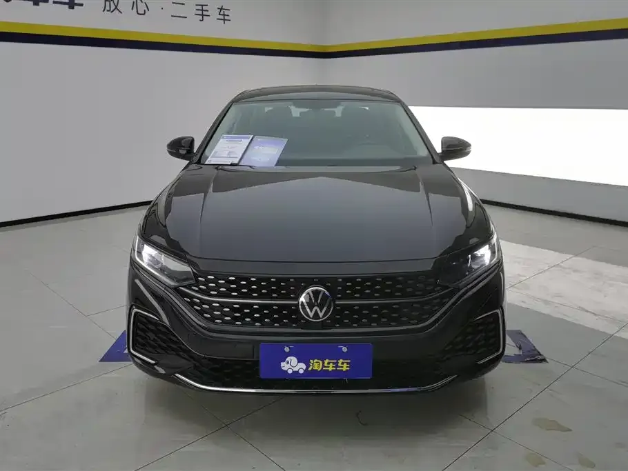 Volkswagen Passat 2022 из CN, фото 2