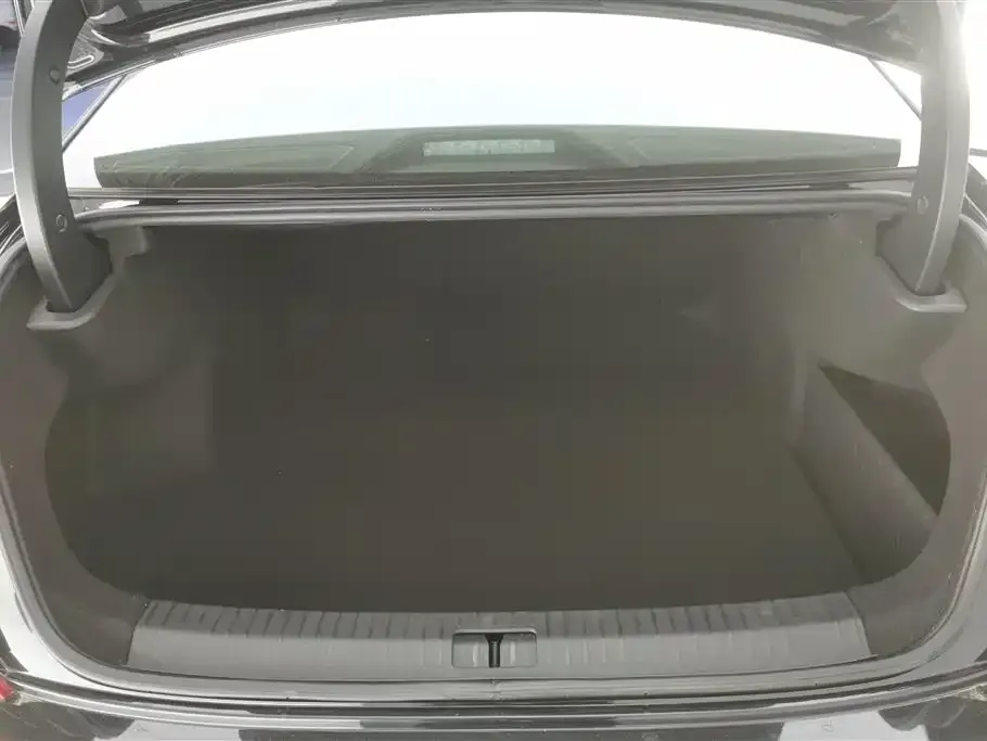 Volkswagen Passat 2022 из CN, фото 4
