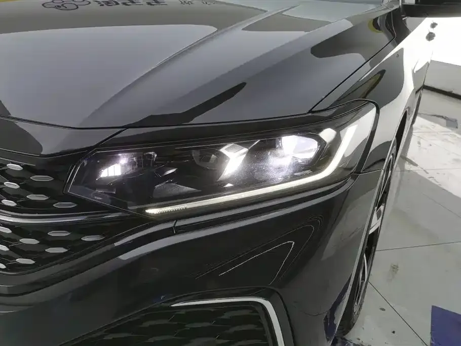 Volkswagen Passat 2022 из CN, фото 5