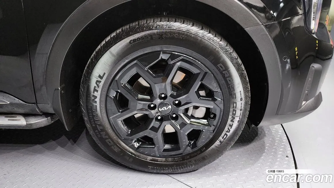 Kia Sorento — фото 5