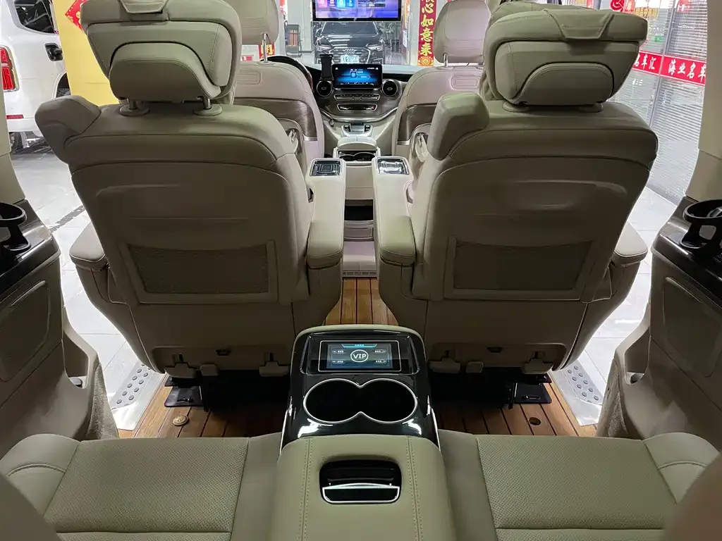 Mercedes-Benz V-Class 2021 из CN, фото 10