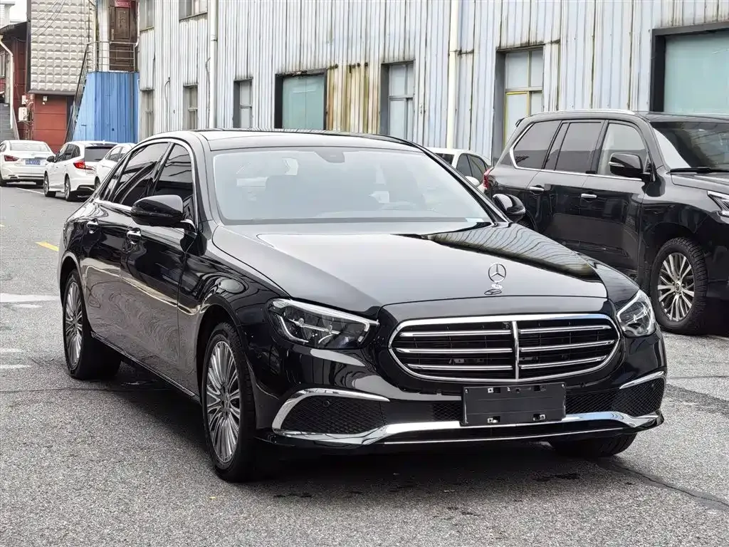 Mercedes-Benz E-Class 2023 из CN, фото 6