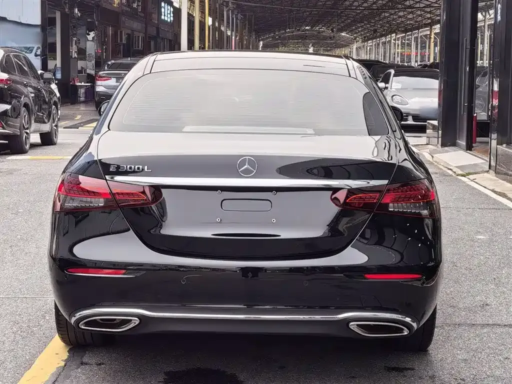 Mercedes-Benz E-Class 2023 из CN, фото 8