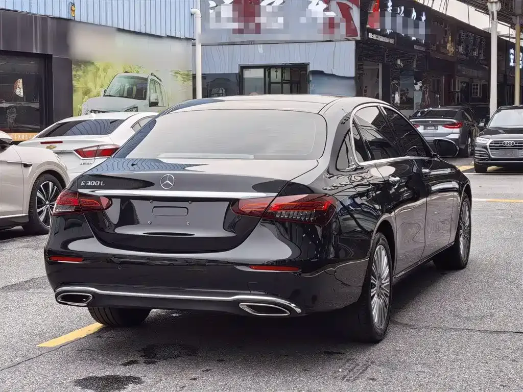 Mercedes-Benz E-Class 2023 из CN, фото 9