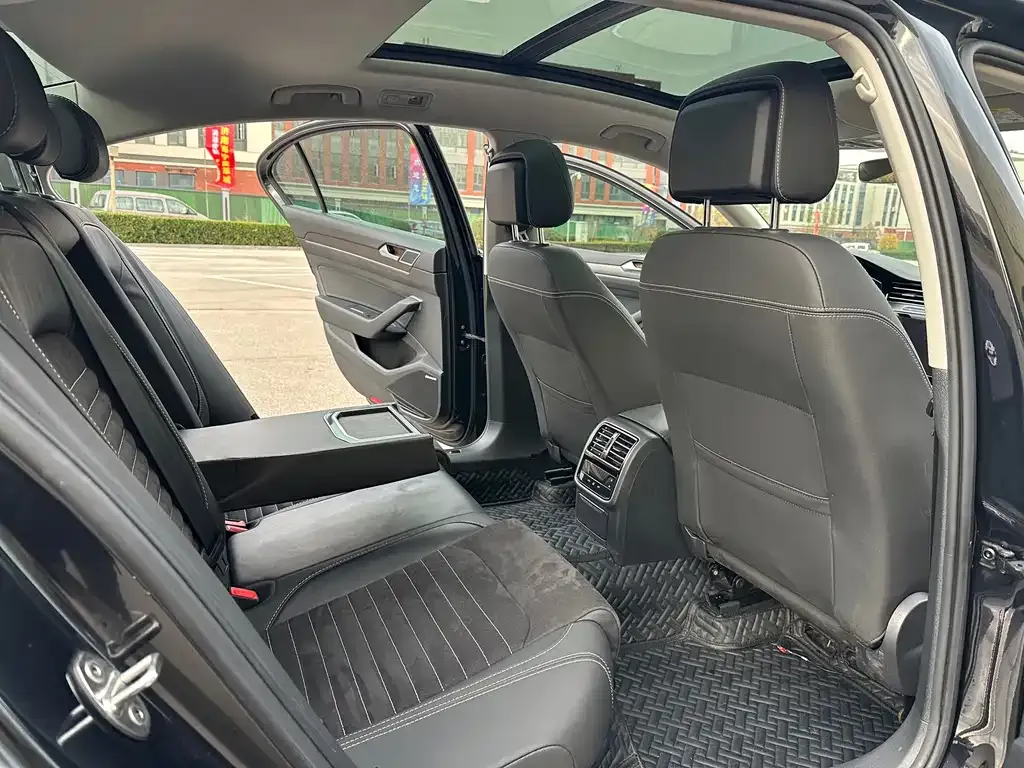 Volkswagen Magotan 2021 из CN, фото 10