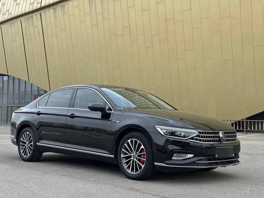 Volkswagen Magotan 2021 из CN, фото 2