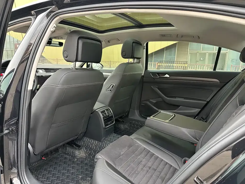 Volkswagen Magotan 2021 из CN, фото 8
