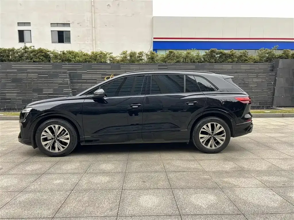 Audi Q5 e-tron 2024 из CN, фото 10