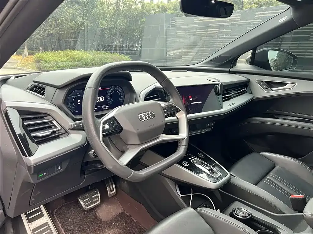 Audi Q5 e-tron 2024 из CN, фото 8