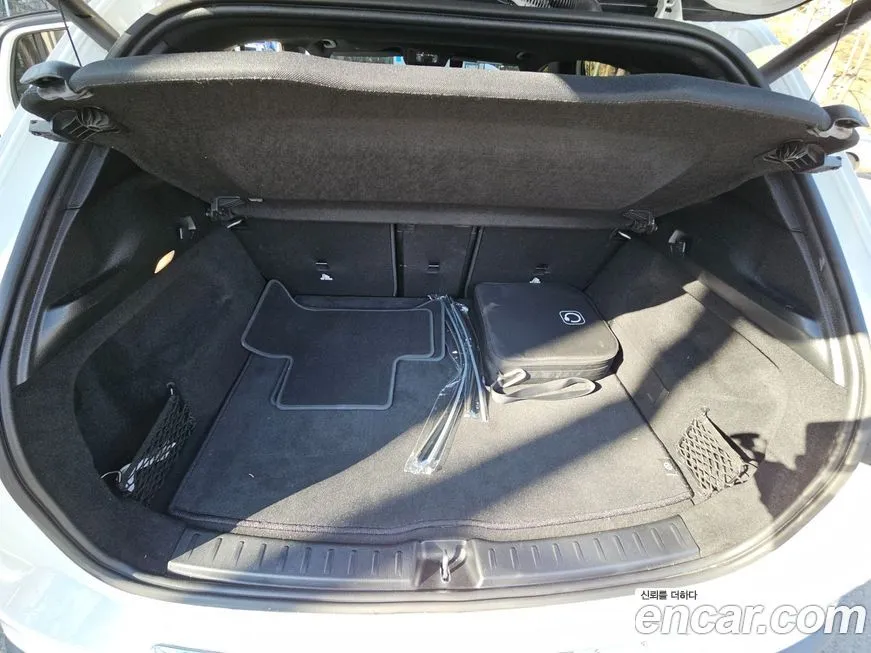 Mercedes-Benz EQA 2023 из KR, фото 9