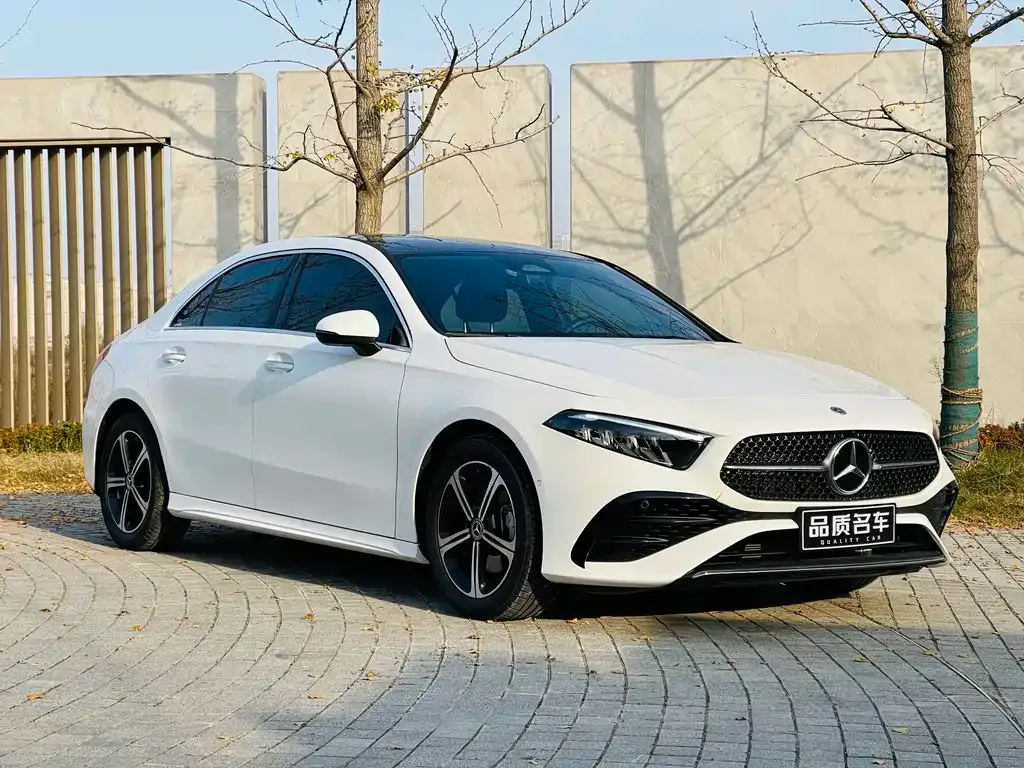Mercedes-Benz A-Class 2024 из CN, фото 3