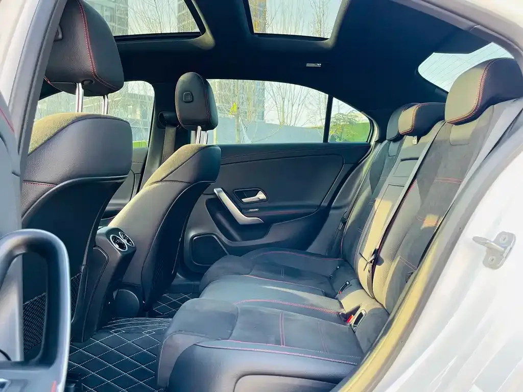 Mercedes-Benz A-Class 2024 из CN, фото 5