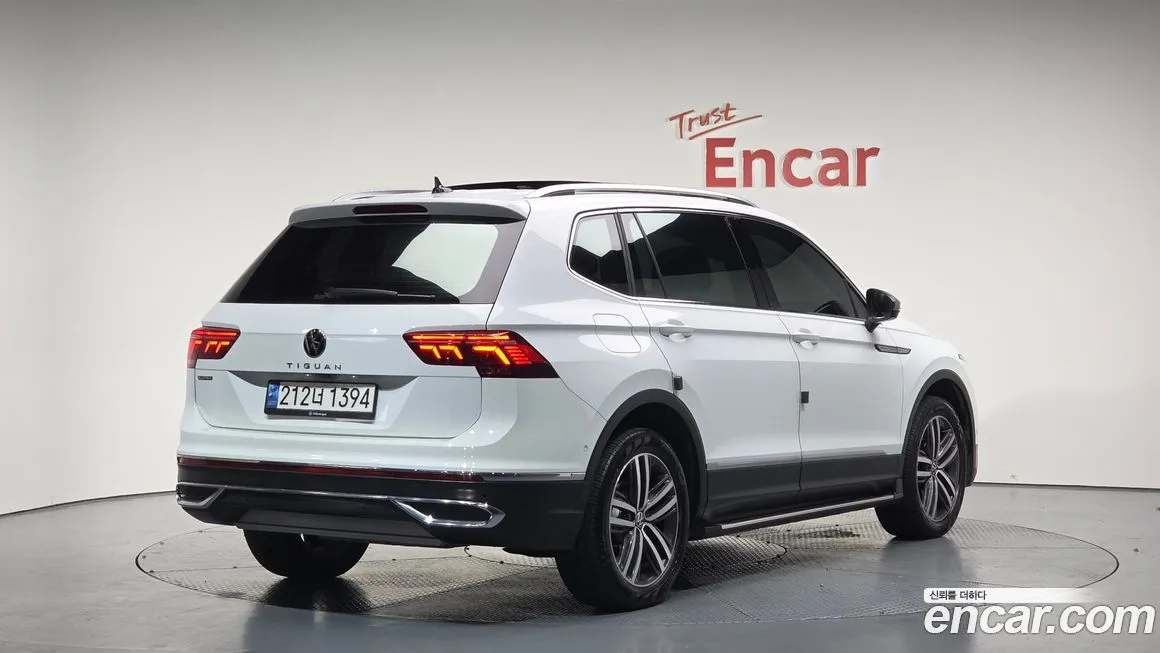 Volkswagen Tiguan — фото 2