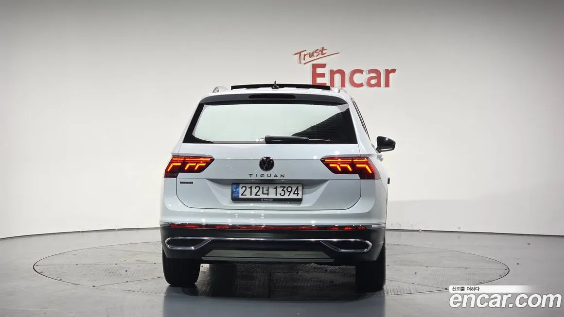 Volkswagen Tiguan — фото 4