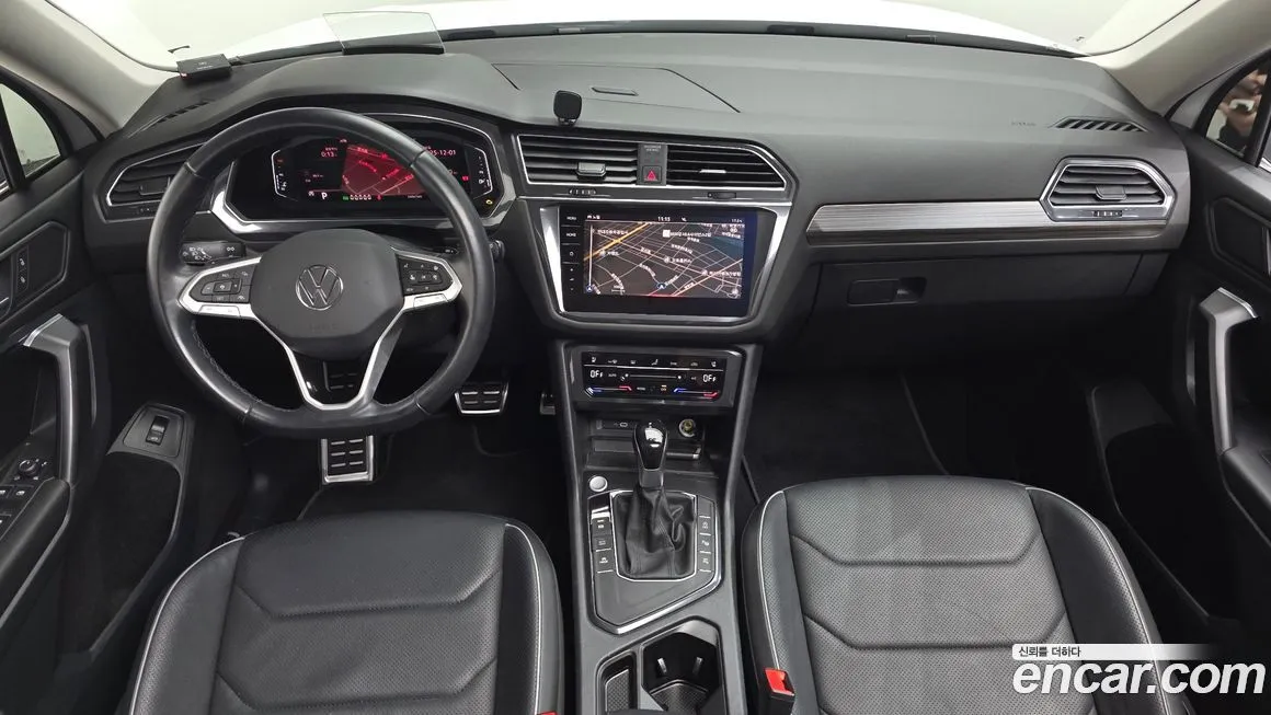 Volkswagen Tiguan — фото 7