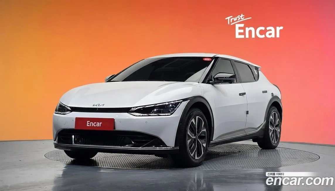 Kia EV6 — фото 1