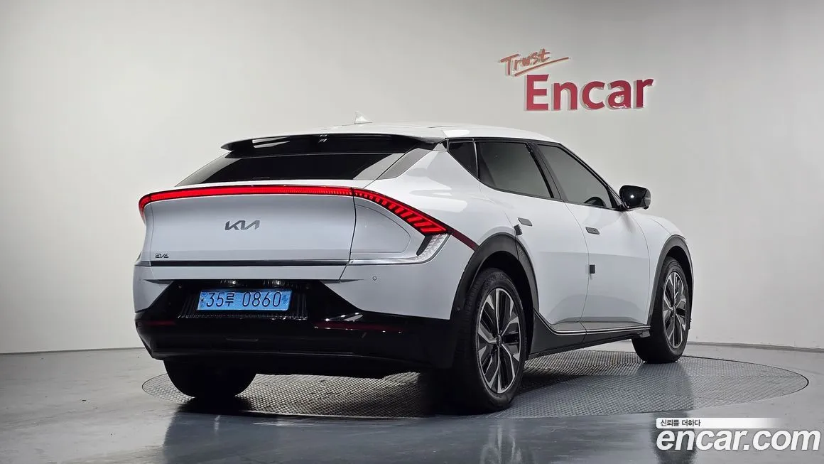 Kia EV6 — фото 2