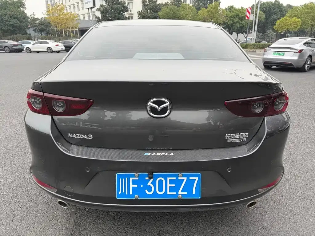 Mazda 3 Axela 2023 из CN, фото 5