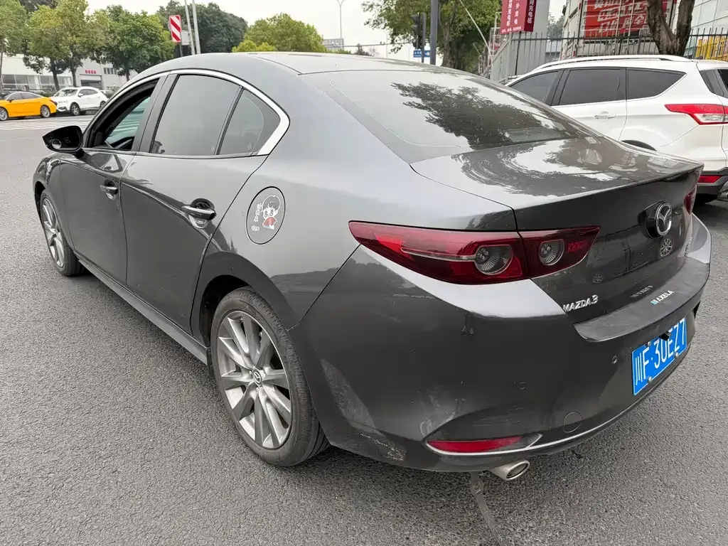 Mazda 3 Axela 2023 из CN, фото 6