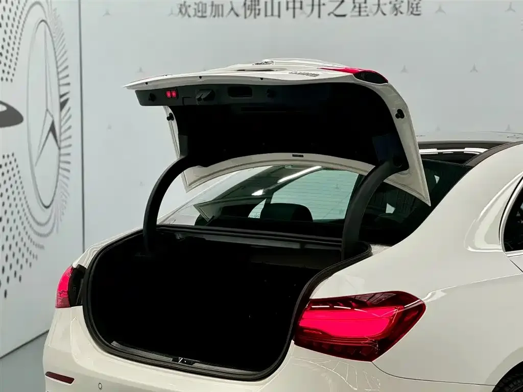 Mercedes-Benz A-Class 2024 из CN, фото 3