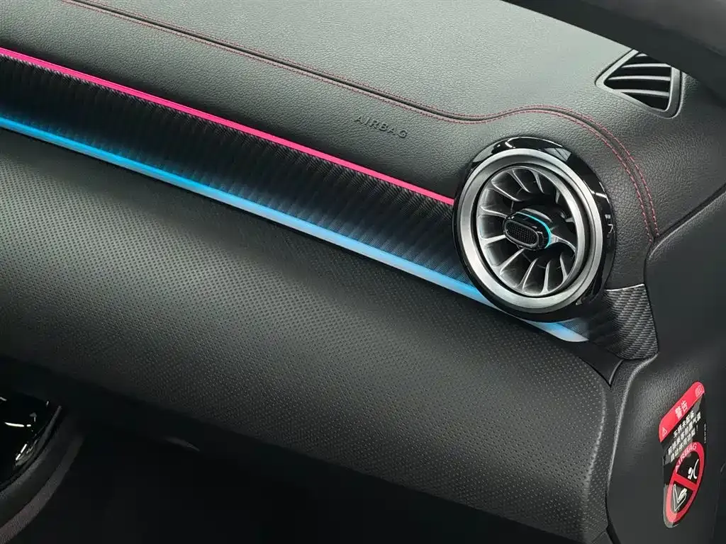 Mercedes-Benz A-Class 2024 из CN, фото 9