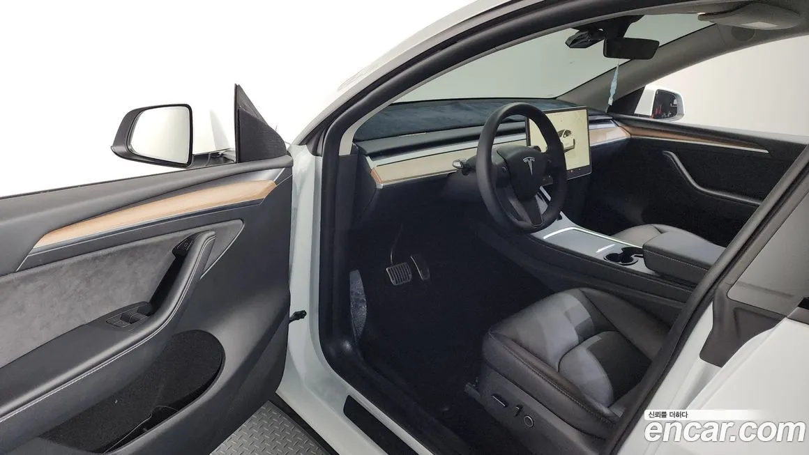 Tesla Model Y 2024 из KR, фото 10