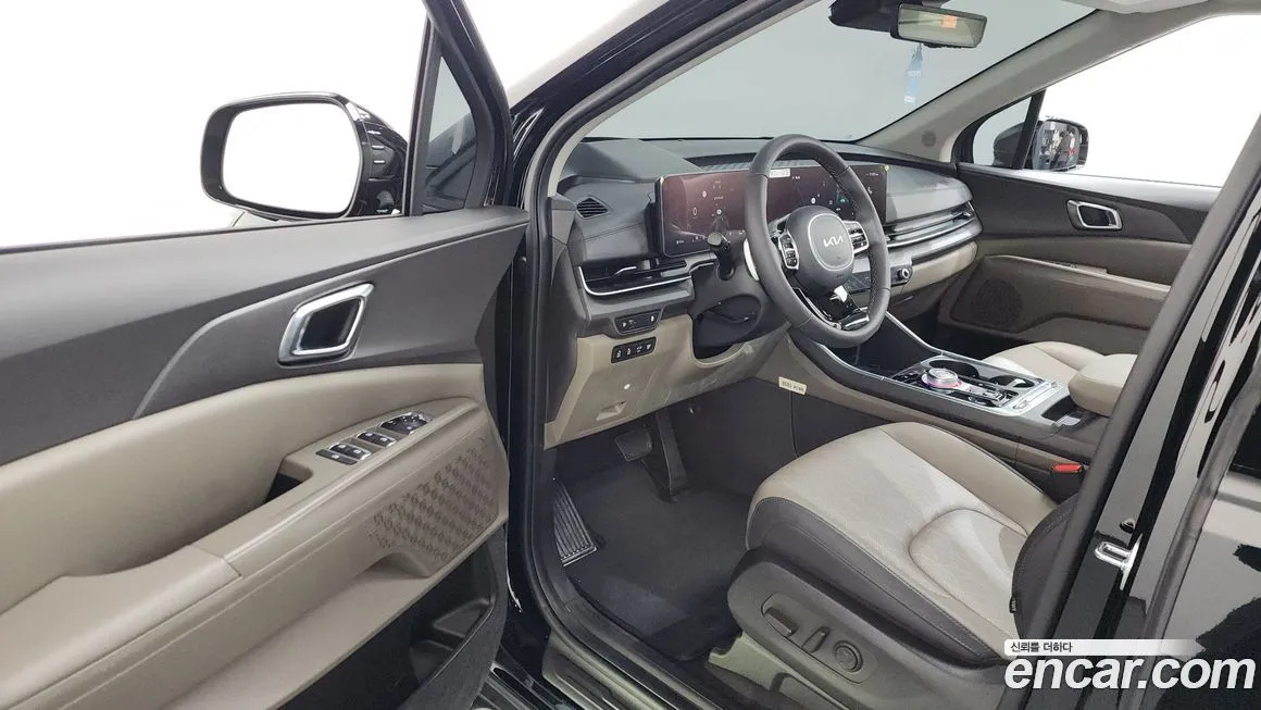 Kia Carnival — фото 10