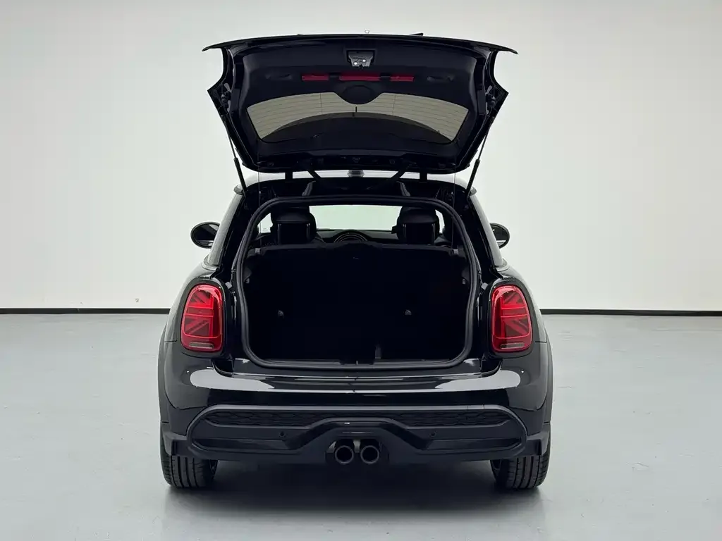 MINI Cooper (3-door) 2024 из CN, фото 9