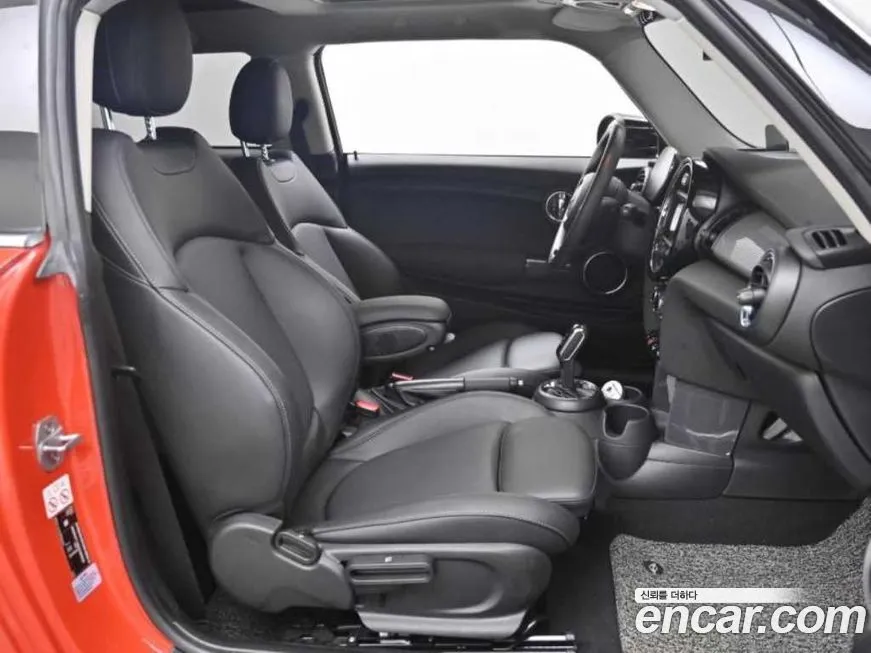 Mini Cooper 2021 из KR, фото 10